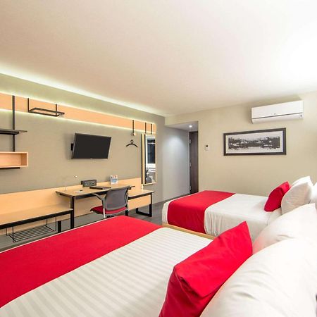 Comfort Inn Delicias Esterno foto