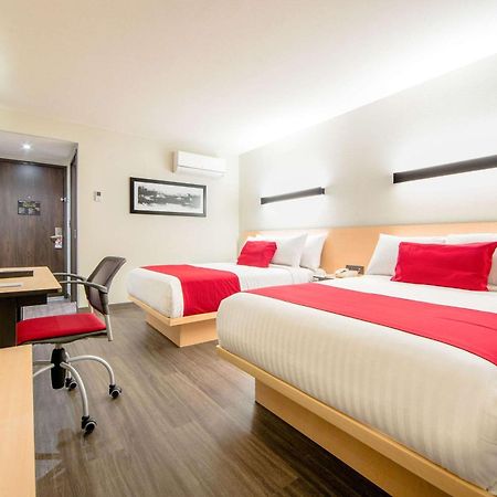 Comfort Inn Delicias Esterno foto