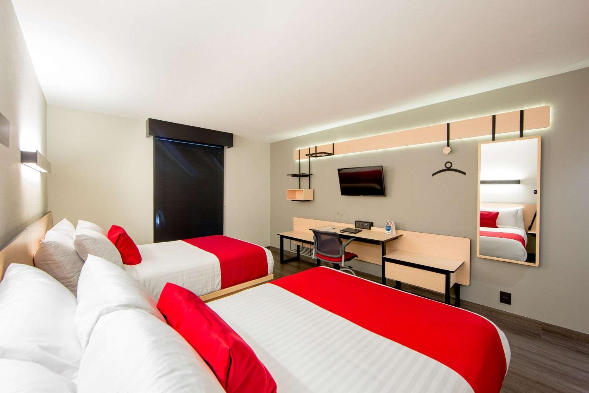 Comfort Inn Delicias Esterno foto